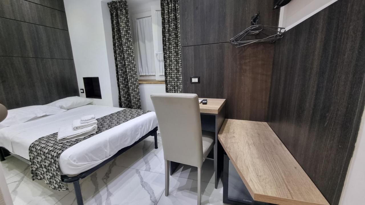 Rooms Vico Giunti Crotone Exterior photo